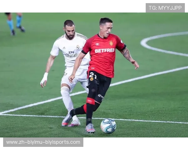 西甲联赛中有哪些球员和球队通过刷黄牌获得关注